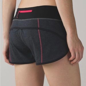 Lululemon Speed Short *4-way Stretch 2.5" Heathered Black / Black / Boom Juice